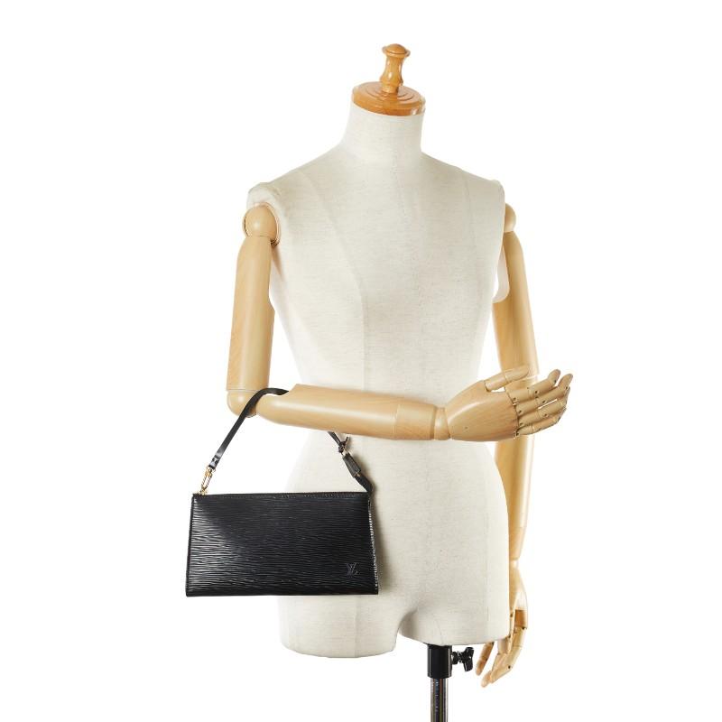 LOUIS VUITTON ルイ ヴィトン エピ ポシェット アクセソワール  