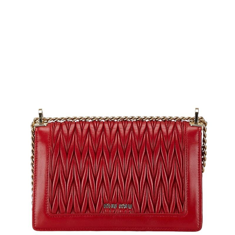 miu ミュウミュウ マテラッセ チェーン ショルダーバッグ レッド miu ミュウミュウ マテラッセ チェーン ショルダーバッグ レッド