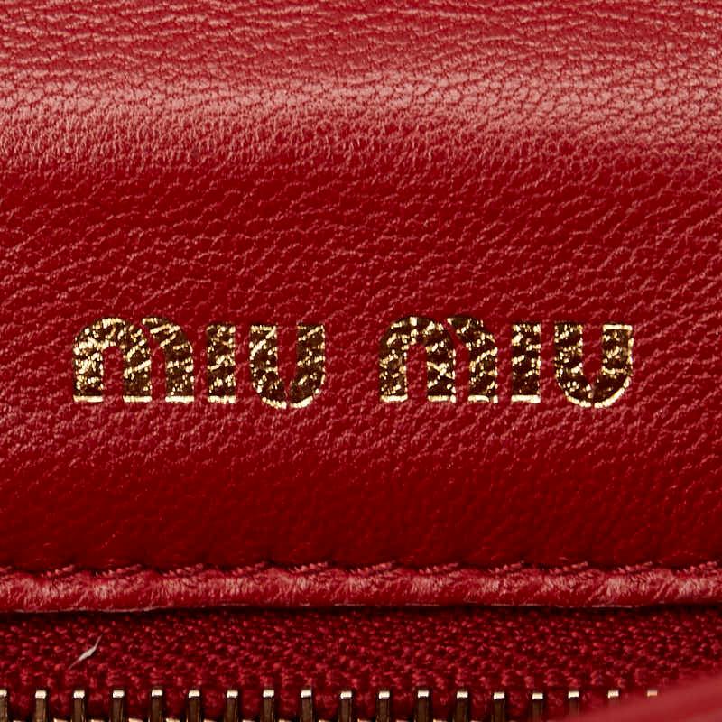 miu ミュウミュウ マテラッセ チェーン ショルダーバッグ レッド miu ミュウミュウ マテラッセ チェーン ショルダーバッグ レッド