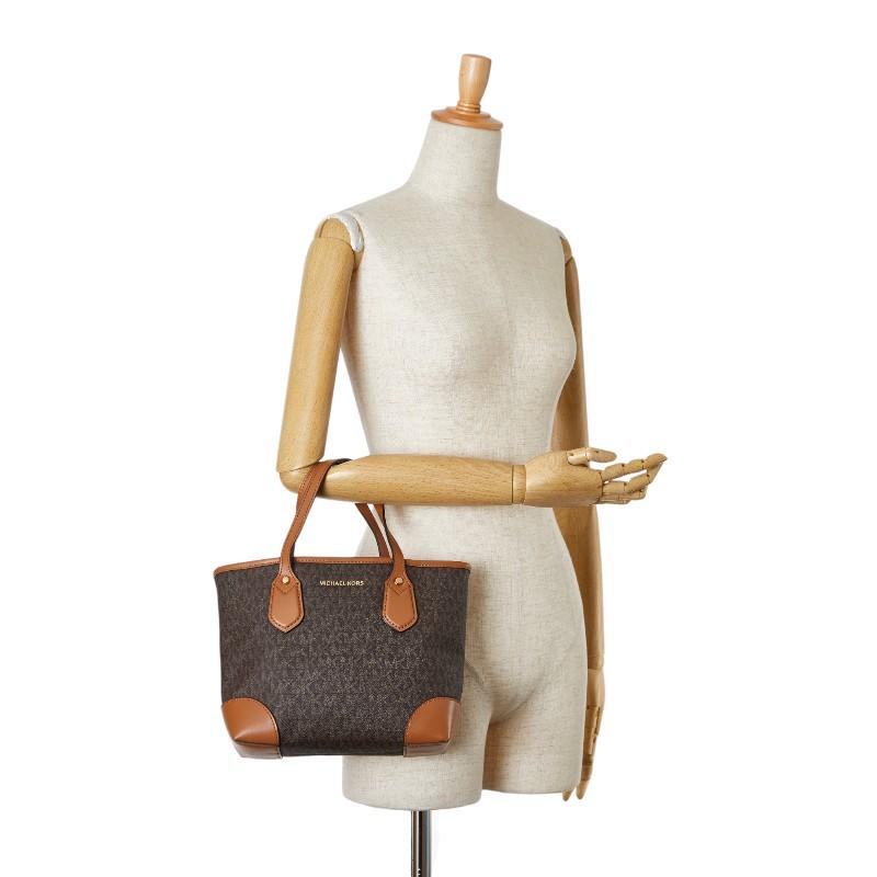 MICHAEL KORS（マイケルコース） MKモノグラム EVA エバ エクストラ 