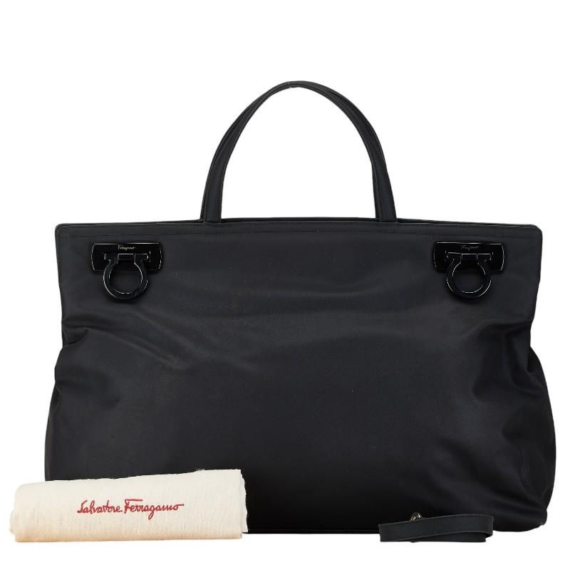 サルヴァトーレフェラガモ ガンチーニ ハンドバッグ ショルダーバッグ