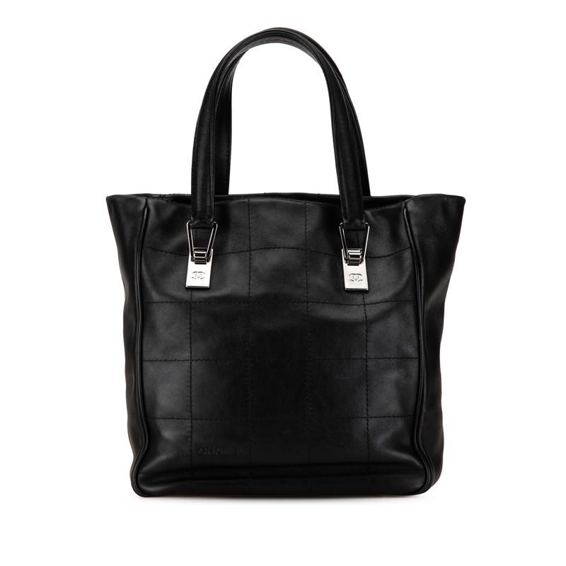 CHANEL（シャネル） チョコバー ハンドバッグ ブラック ラムスキン