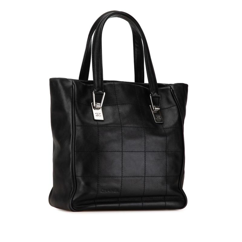 CHANEL 黒 レザー ハンドバッグ CHANEL（シャネル） チョコバー ハンドバッグ ブラック ラムスキン