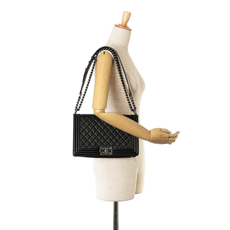 美品 CHANEL シャネル ボーイシャネル ラム ココマーク チェーン ショルダー バッグ ブラック k1589 CHANEL - 美品 CHANEL シャネル ボーイシャネル ラム ココマーク