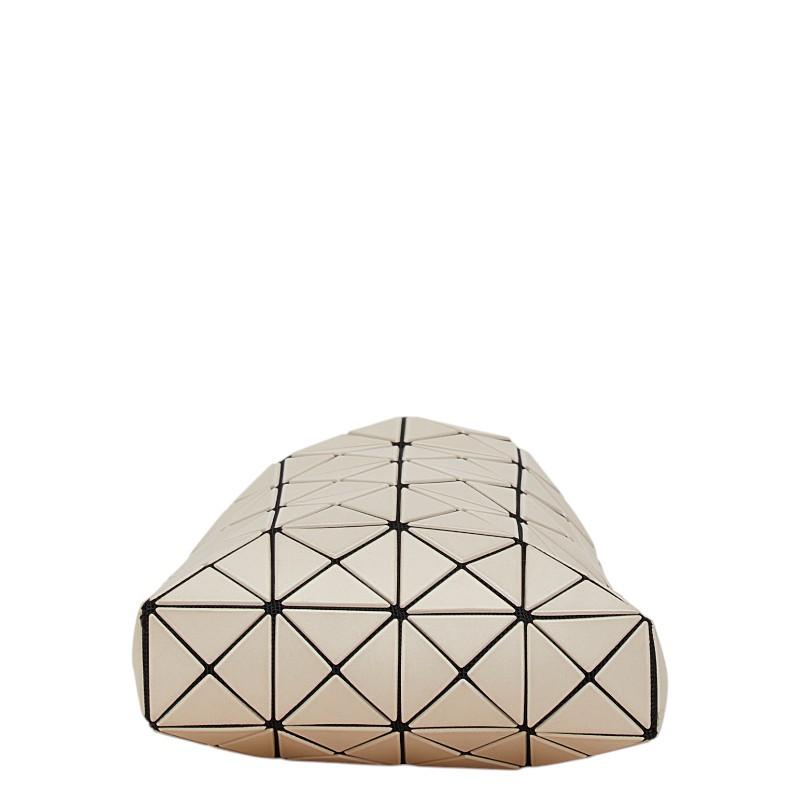 ISSEY MIYAKE（イッセイミヤケ） バオバオ ショルダーバッグ ベージュ