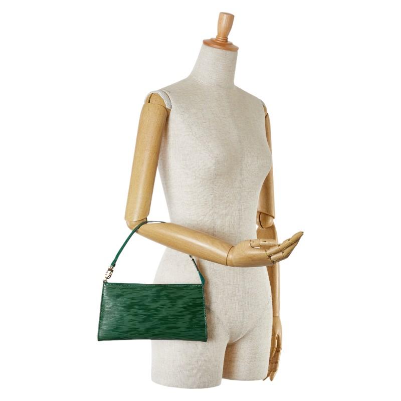 LOUIS VUITTON ルイ ヴィトン エピ ポシェット アクセソワール M52944 