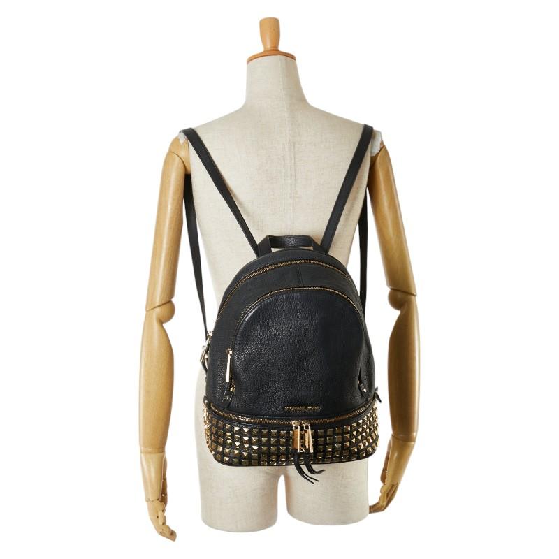 【美品】MICHAEl KORS スタッズリュック MICHAEL KORS（マイケルコース） スタッズ リュック バックパック