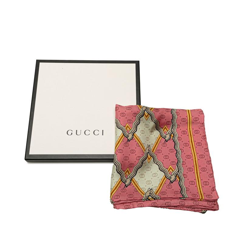 GUCCI グッチ GGスネーク 蛇 幾何学模様 スカーフ ピンク GUCCI グッチ GGスネーク 蛇 幾何学模様 スカーフ ピンク