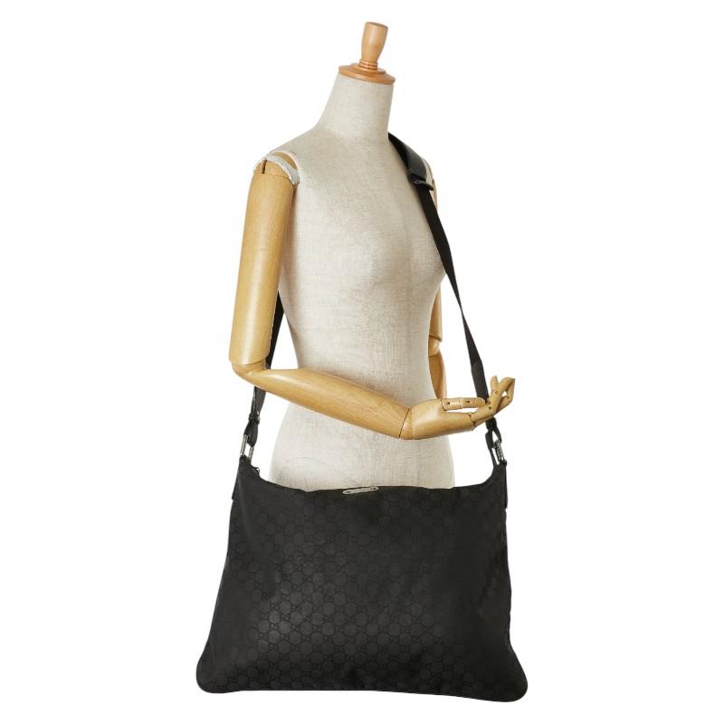 GUCCI グッチ GGナイロン 斜め掛け ショルダーバッグ メッセンジャー  