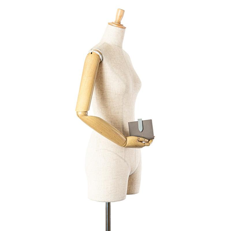 CELINE セリーヌ スモールストラップウォレット エッセンシャル CELINE セリーヌ スモールストラップウォレット エッセンシャル