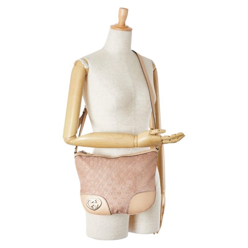 美品✨GUCCI GGキャンバス ラブリーハート　モーブピンク　レディース GUCCI グッチ GGキャンバス ラブリーハート 斜め掛け ショルダー
