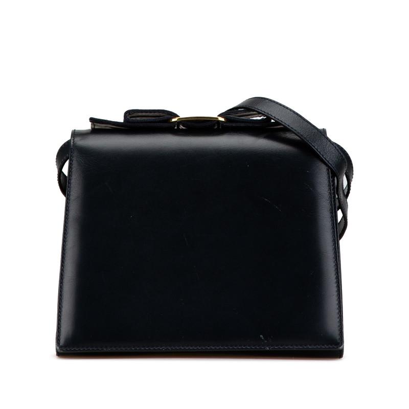 サルヴァトーレフェラガモ ヴァラリボン 斜め掛け ショルダーバッグ  