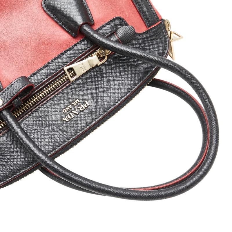 PRADA プラダ サフィアーノ ハンドバッグ ショルダーバッグ 2WAY PRADA プラダ サフィアーノ ハンドバッグ ショルダーバッグ 2WAY