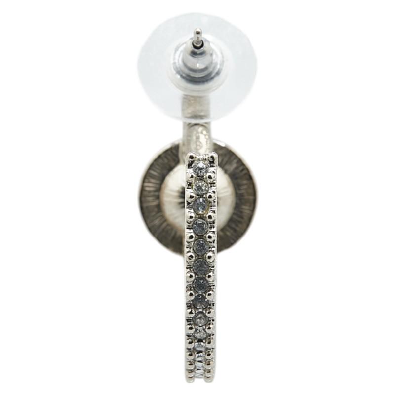 CHANEL フープピアス 片耳 限定 美品 耳元で優しく揺れる♪【CHANEL】フープ ピアス カーフスキン (CHANEL