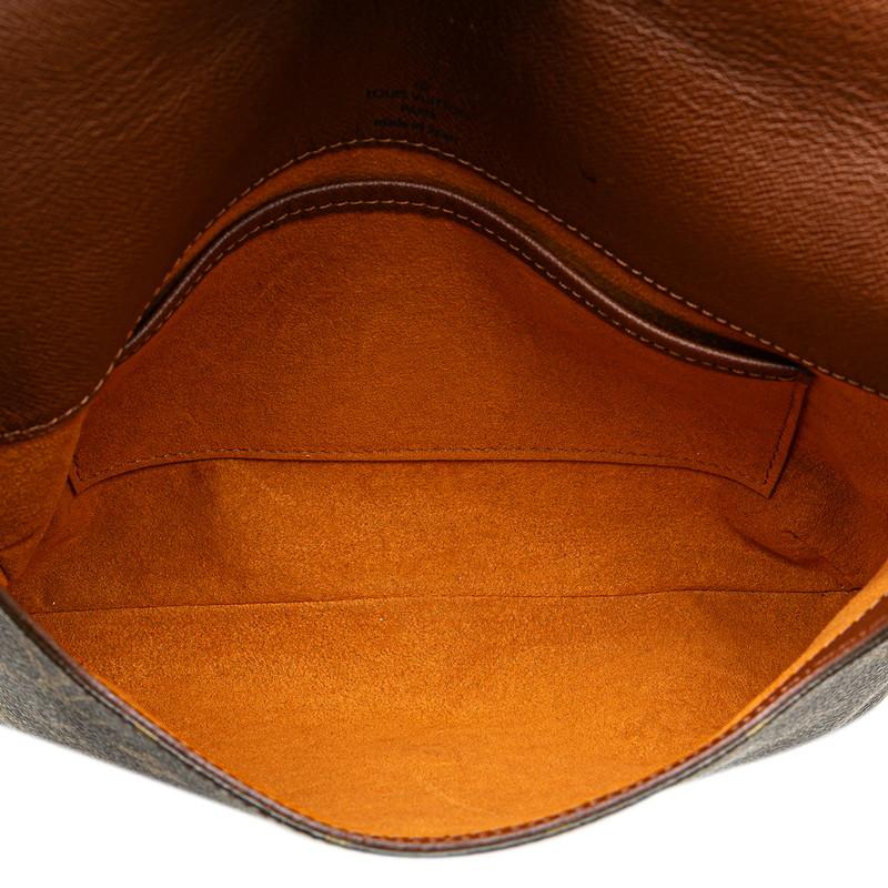 LOUIS VUITTON ルイ ヴィトン モノグラム ミュゼットタンゴ ロング  