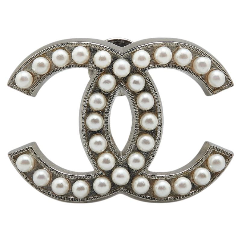 CHANEL シャネル ココマーク パール ブローチ シルバー メタル CHANEL シャネル ココマーク パール ブローチ シルバー メタル