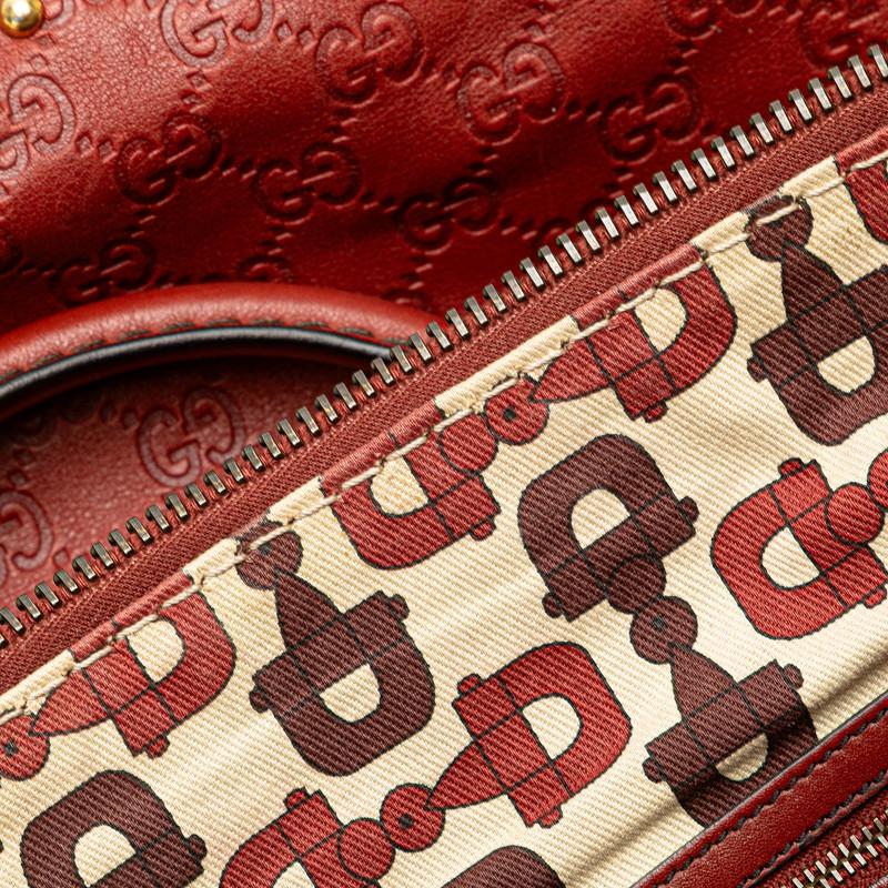 GUCCI 　グッチ　正規品【新品未使用】レザークッション グッチシマ 赤 GUCCI（グッチ） グッチシマ スタッズ ハンドバッグ ショルダーバッグ
