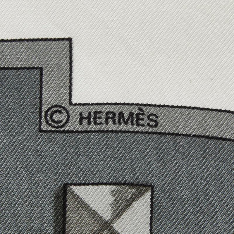 エルメス　カレ90 鍵柄　レ・クレ　グレー　スカーフ HERMES（エルメス） カレ90 LES CLES THE KEYS RARE 鍵 スカーフ