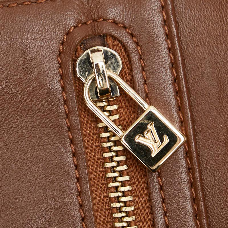 LOUIS VUITTON ルイヴィトン ヴェルニ ウォーカー ポシェット 財布 LOUIS VUITTON ルイ ヴィトン モノグラム ヴェルニ ウォーカー