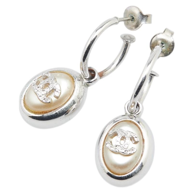 CHANEL シャネル ココマーク フープ ピアス シルバー メタル CHANEL シャネル ココマーク フープ ピアス シルバー メタル