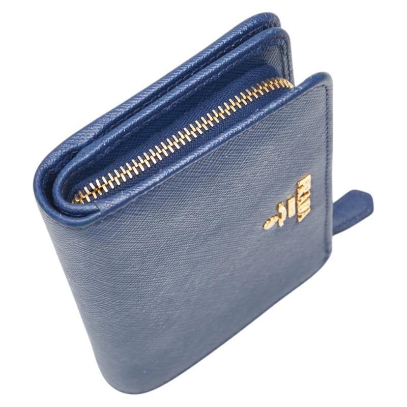 PRADA ブルーレザー 二つ折り財布 PRADA（プラダ） 二つ折り財布 ブルー レザー レディース 【中古