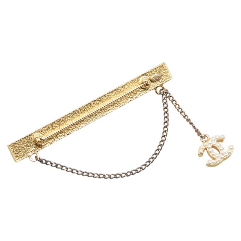 美品♡CHANEL ココマーク ブローチ ゴールド金具 フェイクパール 正規品 CHANEL - シャネル CHANEL ココマーク ブローチ アクセサリー GP