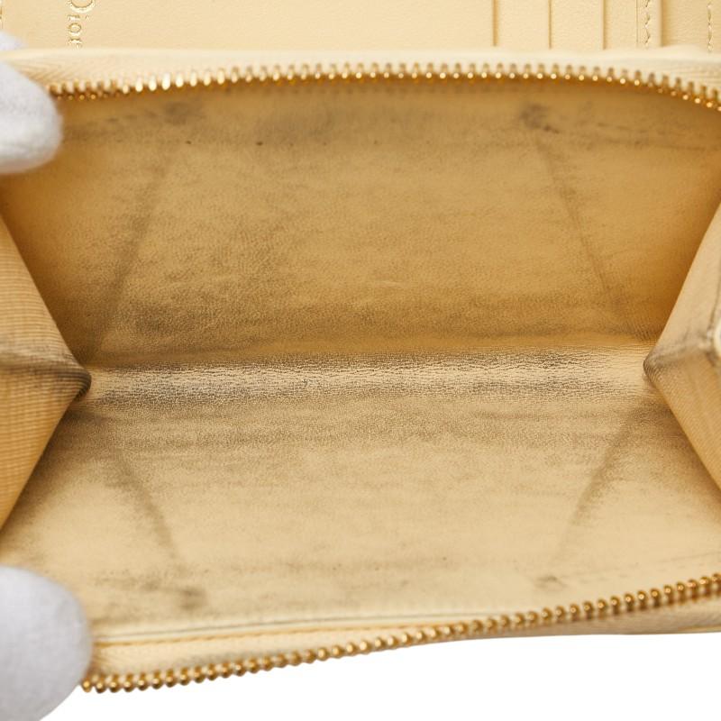 クリスチャンディオール カナージュ ラウンドファスナー 二つ折り財布  