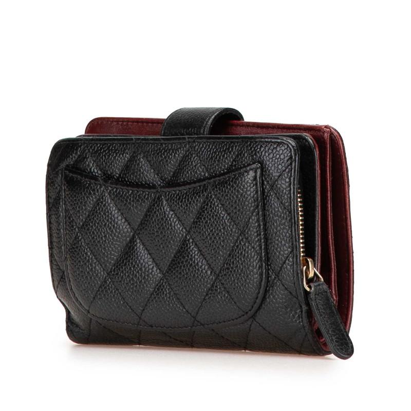 CHANEL（シャネル） マトラッセ ココマーク 二つ折り財布 ブラック
