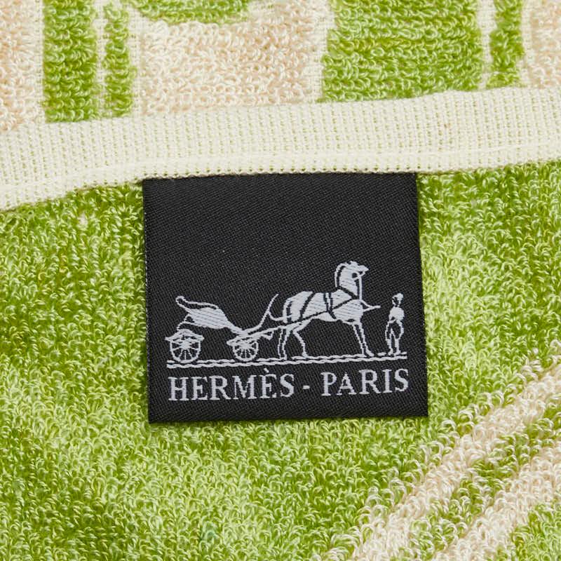 〇新品 希少HERMES エルメス タオルハンカチ グリーン HERMES（エルメス） ハンカチ ハンドタオル ホワイト グリーン シルク
