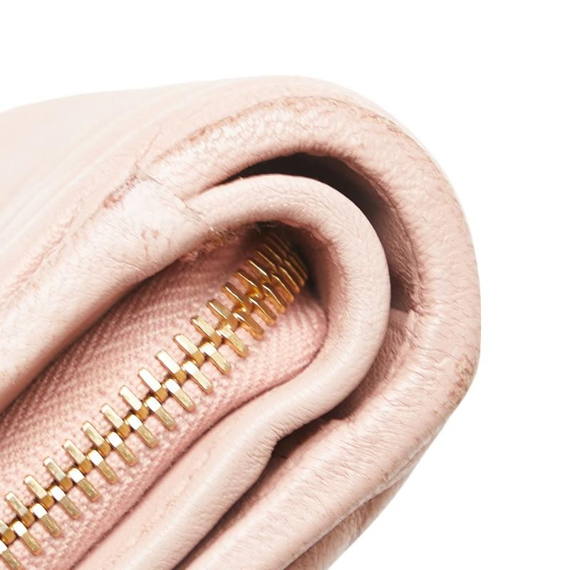 miu miu（ミュウミュウ） マテラッセ 二つ折り財布 5ML225 ピンク