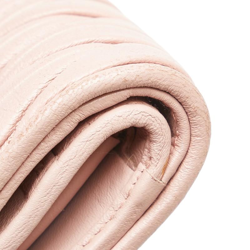 miu miu（ミュウミュウ） マテラッセ 二つ折り財布 5ML225 ピンク