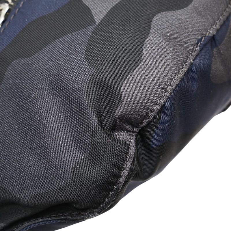 VALENTINO カモフラージュ柄　ボディバッグ ヴァレンチノ ロックスタッズ カモフラ 迷彩 ウエストバッグ