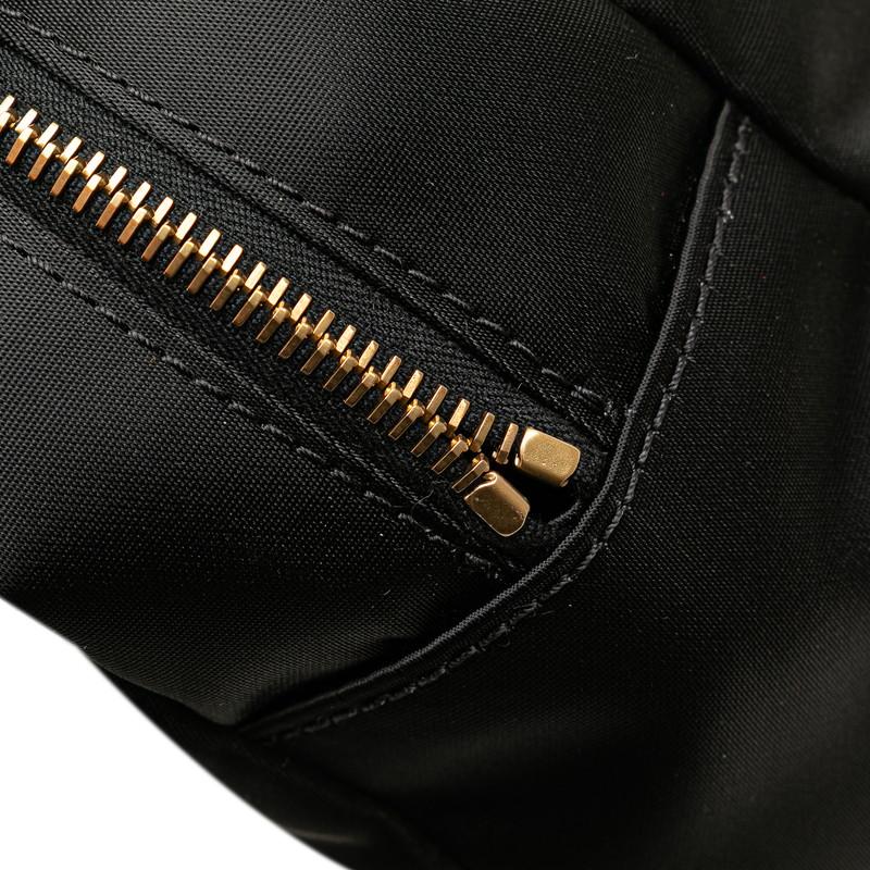 VALENTINO（ヴァレンティノ） Vロゴ ポーチ ブラック ナイロン レザー 