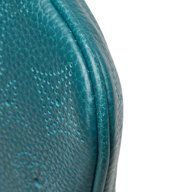ルイ ヴィトン マヒナ セレネMM付属 ポーチ 小物入れ M93986 ラゴン ブルー レザー レディース LOUIS VUITTON 【中古】 ルイ ヴィトン マヒナ セレネMM付属 ポーチ 小物入れ M93986 ラゴン