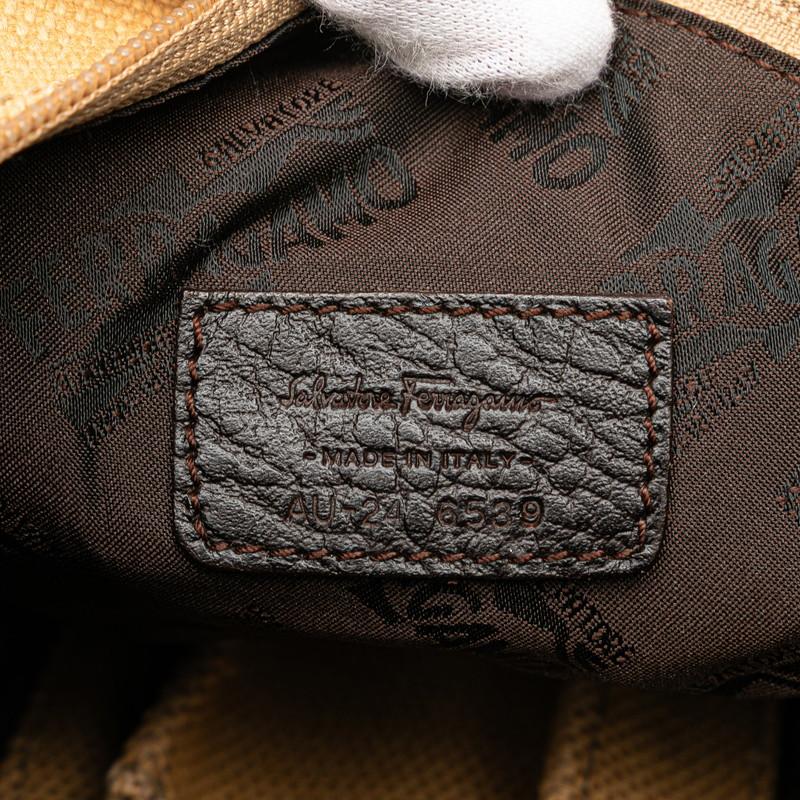 Salvatore Ferragamo ショルダーバッグ ベージュ/ブラック サルヴァトーレフェラガモ 斜め掛け ショルダーバッグ AU-24