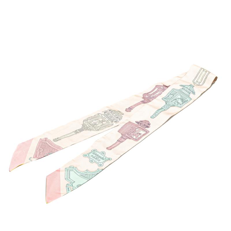 HERMES（エルメス） ツイリー MERVEILLEUSES LANTERNES メルヴェイ