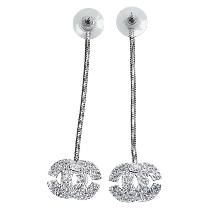 CHANEL シルバー ロゴピアス　スイング 楽天市場】シャネル ピアス ココマーク シルバー スイングピアス