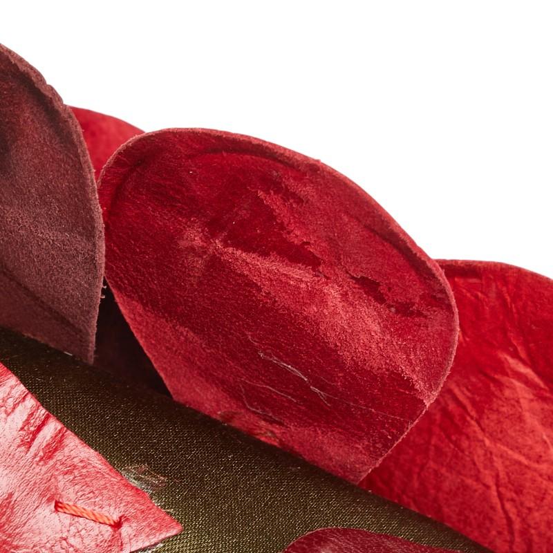 valentino ミニがま口ショルダー　ショルダーバッグ　ワインレッド　ベロア valentino ミニがま口ショルダー ショルダーバッグ ワインレッド