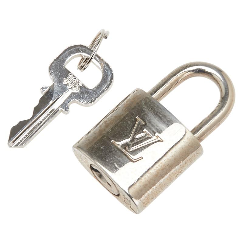 LOUIS VUITTON（ルイ・ヴィトン） ルイ ヴィトン カデナ 南京錠 キー