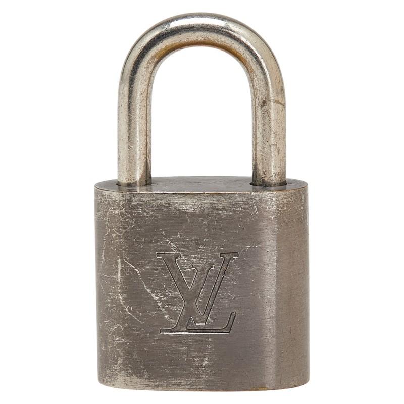 ヴィトン 鍵 カデナ 南京錠 カギ 付属品 純正 中古 シルバー