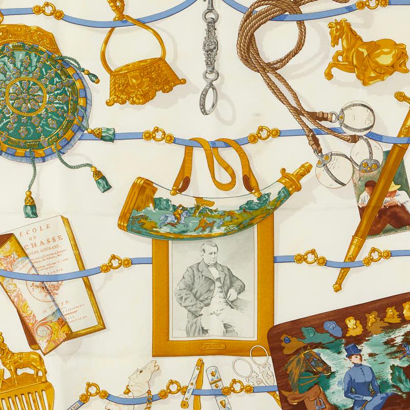 エルメス　カレ 90 エルメスの思い出　シルクスカーフ　ネイビー×ホワイト HERMES（エルメス） カレ90 Memoire d'Hermes エルメスの思い出