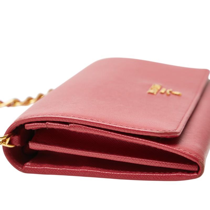 PRADA ピンク 長財布 チェーンストラップ付き PRADA ピンク 長