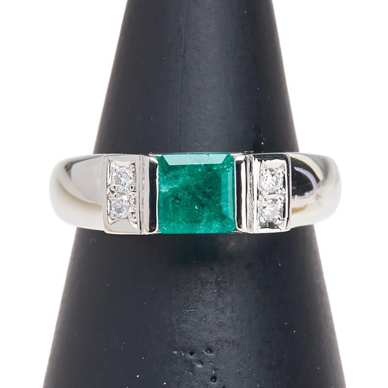 Pt900 プラチナ エメラルド0.77ct ダイヤ0.08ct リング 指輪 