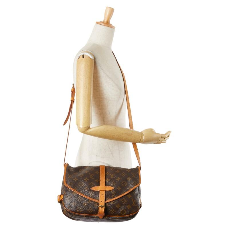 LOUIS VUITTON ルイ ヴィトン モノグラム ソミュールMM 斜め掛け