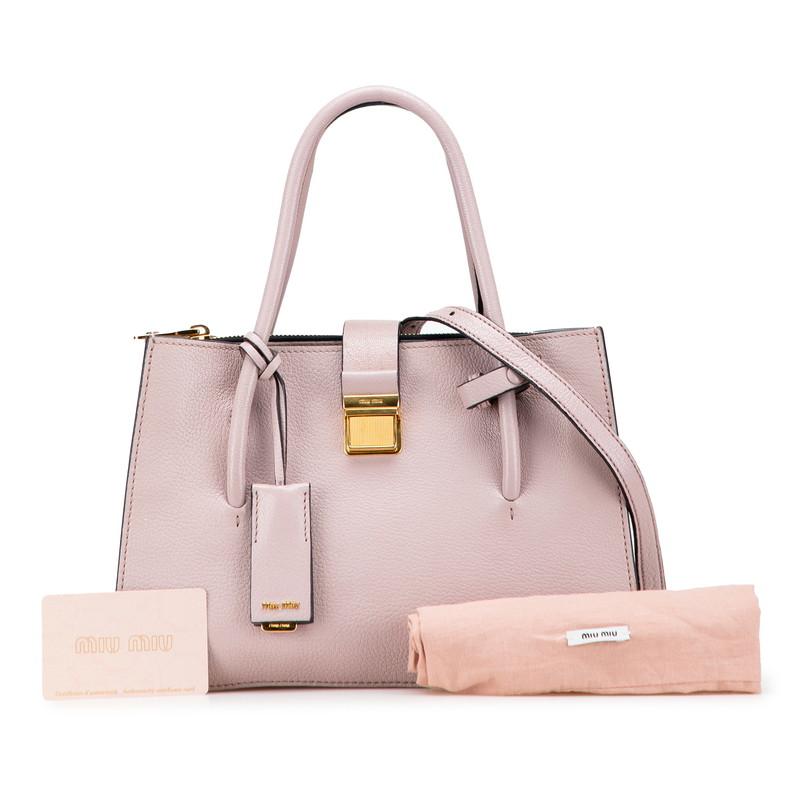 miu miu 2way ミュウミュウ　 ハンドバッグ ショルダー くすみピンク miu miu（ミュウミュウ） ロゴ ショルダーバッグ ハンドバッグ 2WAY