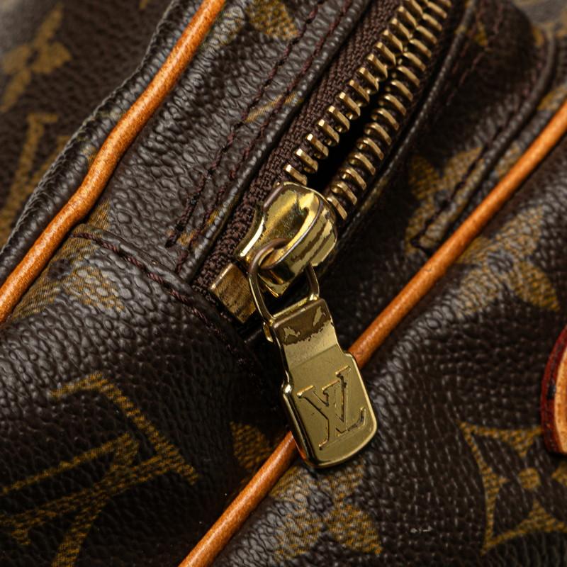 ルイヴィトン ショルダーバッグ アマゾン モノグラム 斜め掛け PVC 革 茶 ルイヴィトン アマゾン ショルダーバッグ モノグラム 斜め掛け