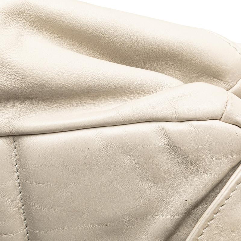 ボッテガヴェネタ イントレチャート ウエストバッグ ホワイト ベージュ レザー レディース BOTTEGAVENETA 【中古】 ボッテガヴェネタ イントレチャート ウエストバッグ ホワイト ベージュ