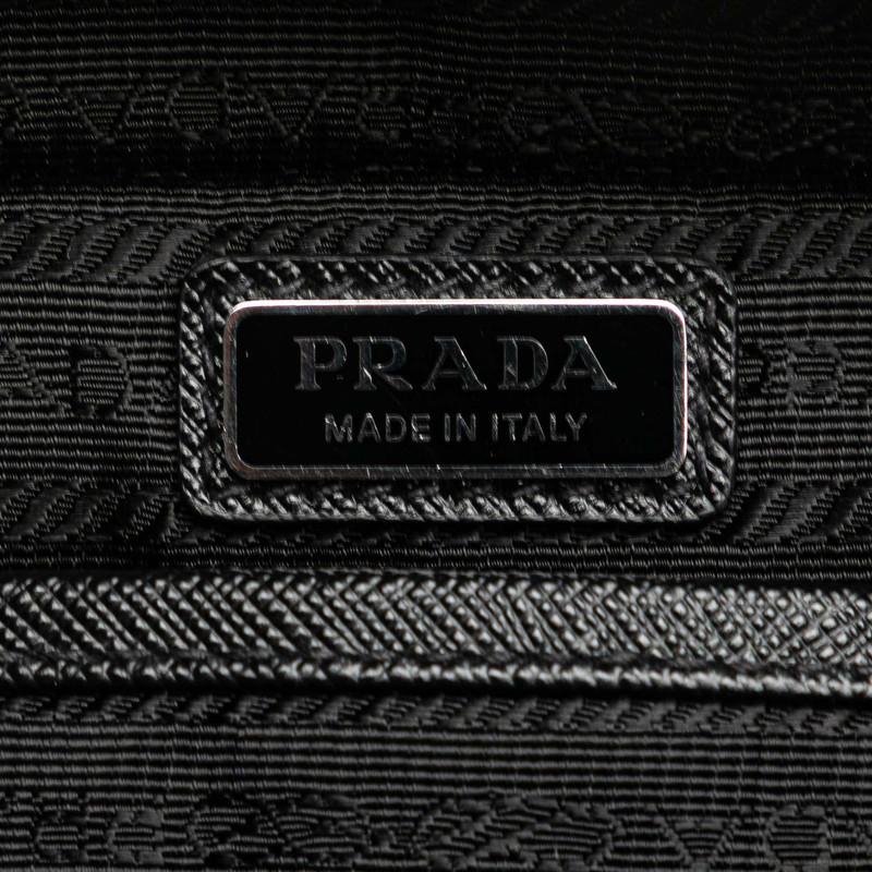PRADA プラダ ナイロンジャケット 三角ロゴ サフィアーノ サイズ54 黒 PRADA プラダ ナイロンジャケット 三角ロゴ サフィアーノ サイズ54 黒