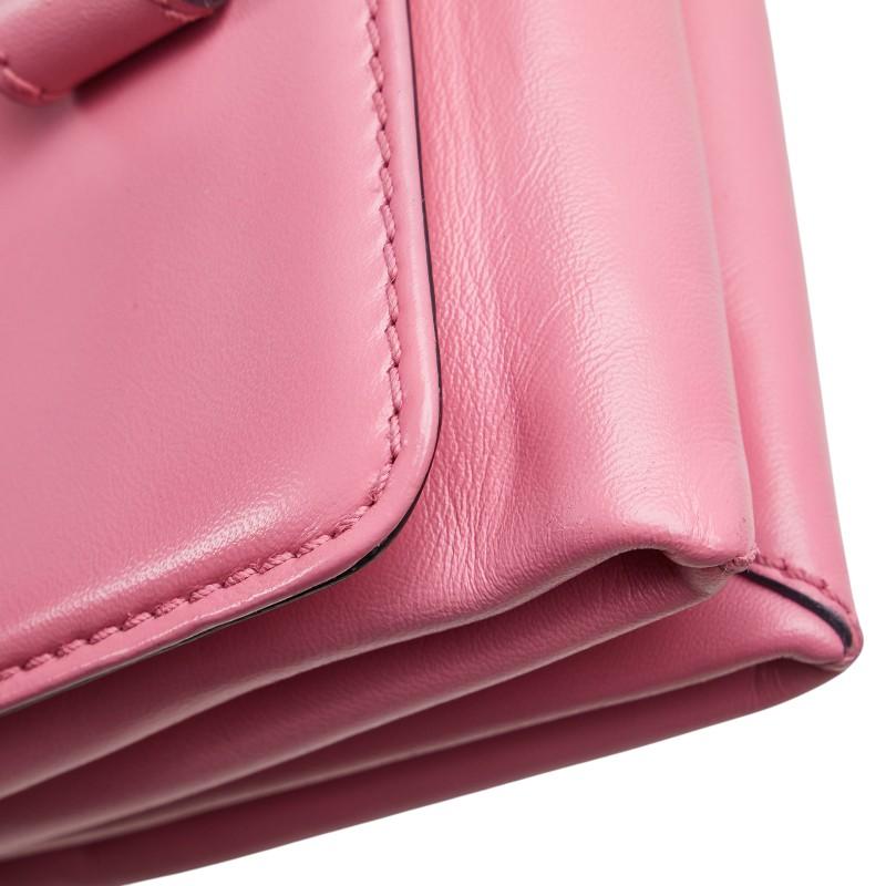 未使用級✨ヴァレンティノ スタッズ ショルダーバック　ビビット ピンク 2way VALENTINO（ヴァレンティノ） スタッズ ショルダーバッグ ピンク