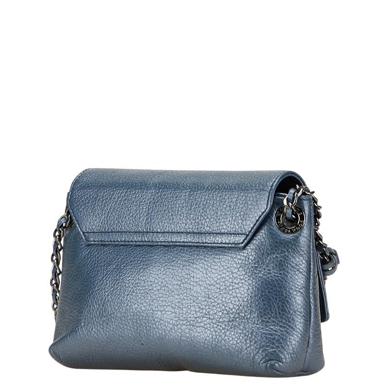 美品 Vivienne Westwood ショルダーバッグ PVCレザー オーブ ヴィヴィアンウエストウッド オーブ チェーン ショルダーバッグ ブルー